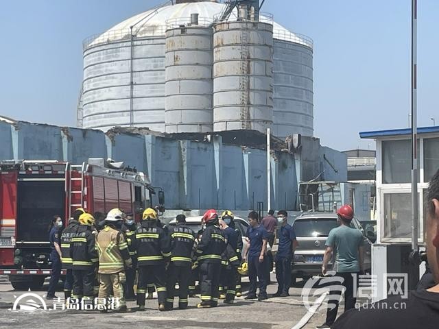 青島一閑置倉(cāng)庫(kù)起火 明火20分鐘被撲滅無(wú)人員傷亡
