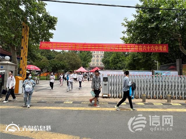 直擊高考：語(yǔ)文考試結(jié)束 考生分享心得感覺卷子不難