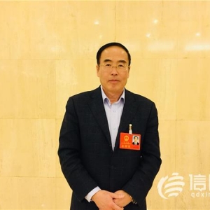 人大代表聚焦青島醫(yī)療衛(wèi)生軟硬件齊頭發(fā)展