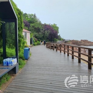 青島沿海出現(xiàn)“無人售水點” 檢驗了誠信但是不合法