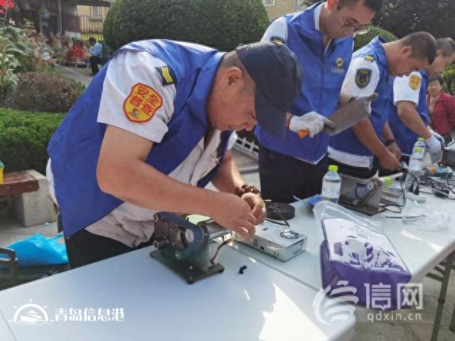 信新相映走進(jìn)少山路社區(qū) 家電維修“專業(yè)戶”讓居民幸福感滿滿