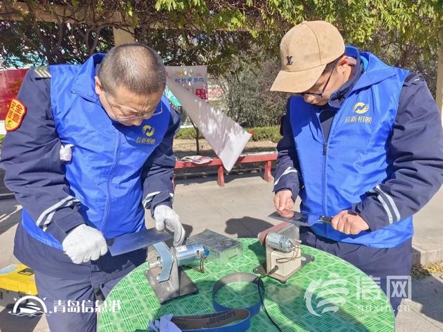 寒風(fēng)凜冽服務(wù)不停 信新相映便民服務(wù)大集走進(jìn)書院路社區(qū)