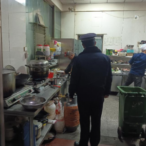 李園街道綜合行政執(zhí)法中隊(duì)：管好“煙火氣” 讓“年味兒”更“凈”一步 ...