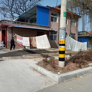 維護(hù)良好的城市面貌 消除沿街晾曬