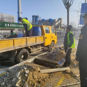 平度市東閣街道執(zhí)法中隊(duì)嚴(yán)查擅自挖掘城市道路，為市民出行保駕護(hù)航 ...