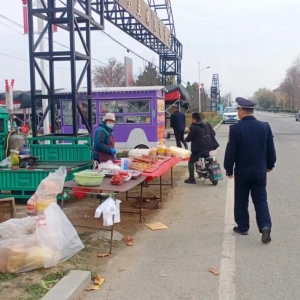 占道經(jīng)營(yíng)不可取，讓出道路享文明