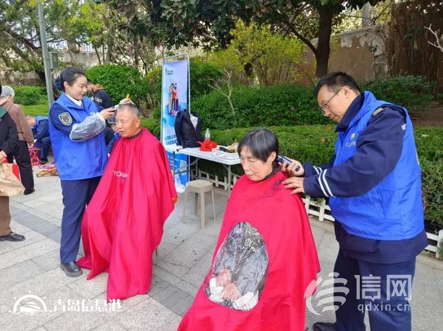 信新相映走進少山路社區(qū) 資深成員手把手教授新人服務技能