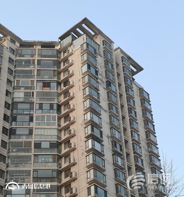 金光都市名家墻皮脫落 存在安全隱患亟待維修