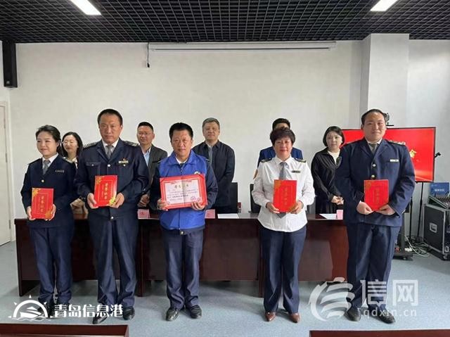 揚網(wǎng)絡正氣樹時代新風 “網(wǎng)絡正能量進社區(qū)”活動收官