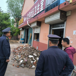 鳳臺(tái)執(zhí)法中隊(duì)積極處理建筑垃圾，以信用執(zhí)法守護(hù)城市環(huán)境