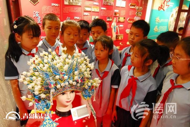 青島市即墨區(qū)小學(xué)生走進(jìn)博物館 迎接國際博物館日