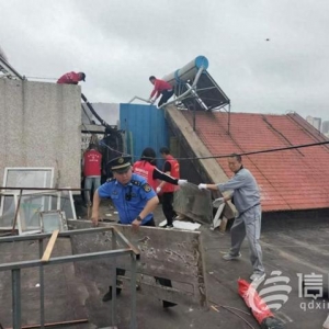 重拳出擊拆違建 遼源路街道助力老舊小區(qū)換新顏