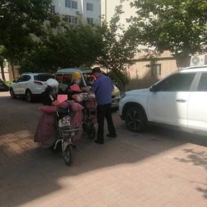 平度市東閣街道執(zhí)法中隊(duì)開展文明養(yǎng)犬宣傳，助推文明城市創(chuàng)建 ...