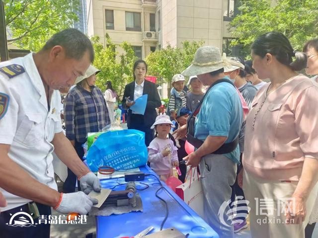 服務(wù)覆蓋各年齡層居民 臺柳路社區(qū)開展“紅柳情”便民活動