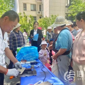 服務(wù)覆蓋各年齡層居民 臺柳路社區(qū)開展“紅柳情”便民活動