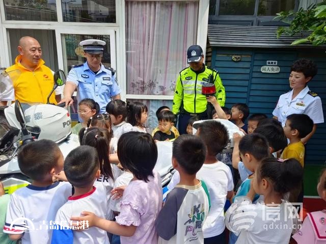 信新相映走進(jìn)金湖路幼兒園 讓孩子們體驗(yàn)當(dāng)“小鐵騎”的樂(lè)趣