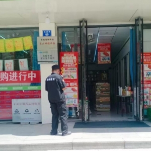 平度市東閣街道執(zhí)法中隊“信用+”整治戶外廣告，助推文明城市創(chuàng)建再上新臺階 ...