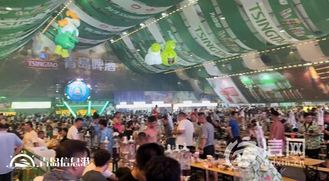 信網(wǎng)探營青島啤酒1903大篷：消費者可一站暢飲N款口味啤酒