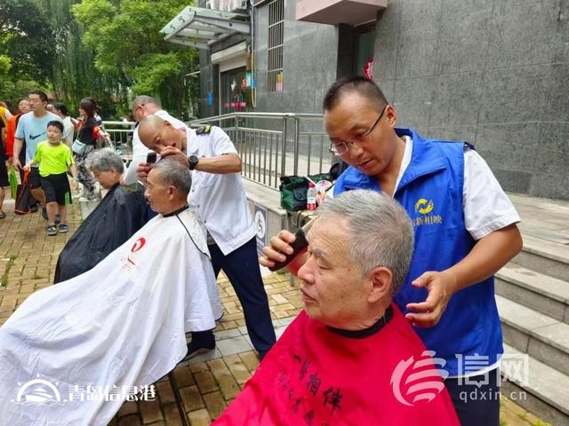 信新相映走進(jìn)延吉路社區(qū) 志愿者在服務(wù)中不斷提升自身技能