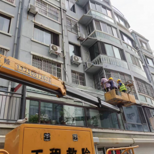 執(zhí)法亮劍——李園街道綜合行政執(zhí)法中隊“即查即拆”整治私搭亂建 ...