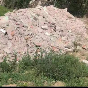 隨意傾倒建筑垃圾，罰款2000元！