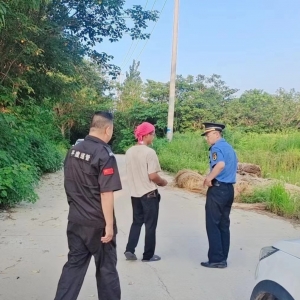 同和執(zhí)法中隊(duì)“信用+執(zhí)法”整治垃圾亂象