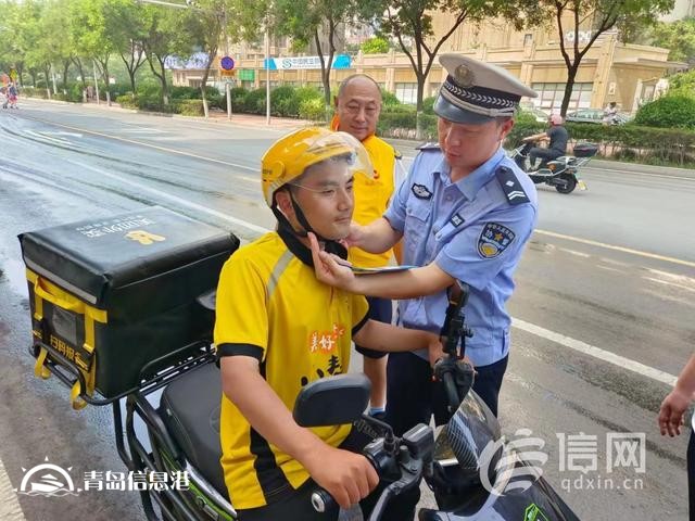 政協(xié)委員聯(lián)合信新相映走進(jìn)社區(qū) 開展便民惠民服務(wù)大集