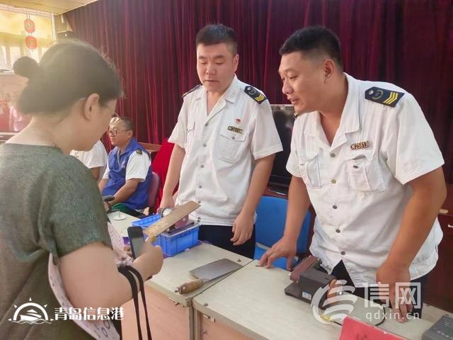政協(xié)委員聯(lián)合信新相映走進(jìn)社區(qū) 開展便民惠民服務(wù)大集
