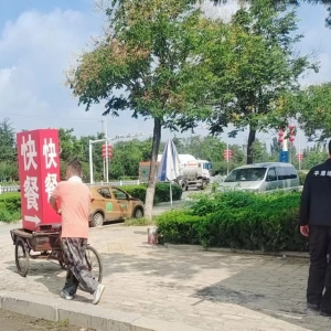 同和執(zhí)法巡查嚴(yán)整治，規(guī)范廣告招牌煥新顏
