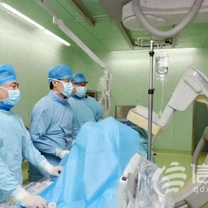 突發(fā)腹痛竟是致命的“腸中風” 專家提醒這幾類人群要注意