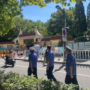 平度市東閣街道執(zhí)法中隊(duì)整治校園周邊亂象，織密校園環(huán)境“防護(hù)網(wǎng)” ...