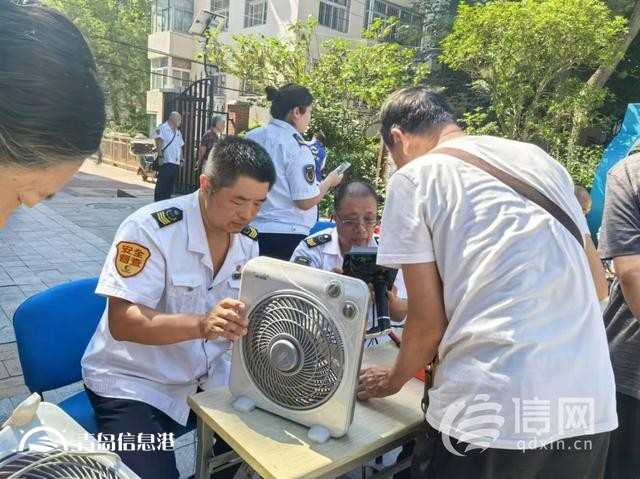 信新相映走進八大湖街道 家電維修服務(wù)供不應(yīng)求
