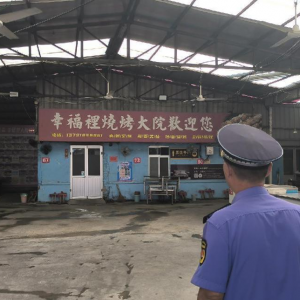 鳳臺(tái)執(zhí)法中隊(duì)黨支部：嚴(yán)格執(zhí)法治油煙，守護(hù)宜居好環(huán)境