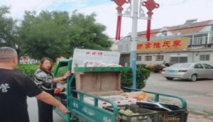 同和執(zhí)法中隊(duì)“維護(hù)城市秩序，清理占路經(jīng)營(yíng)”