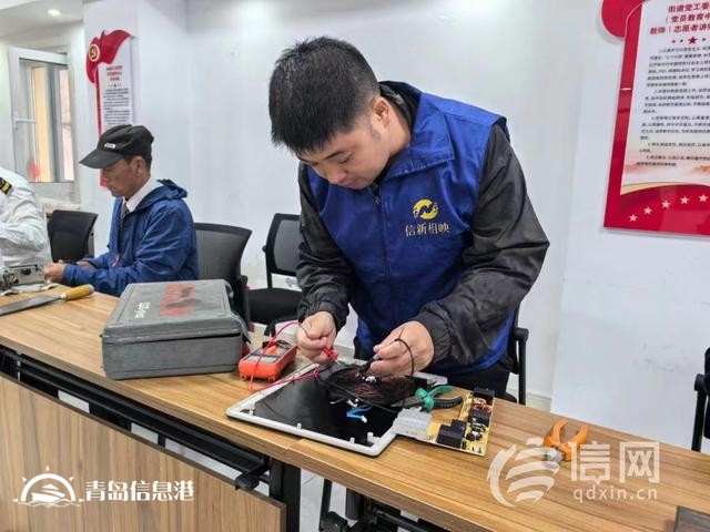 信新相映走進(jìn)唐山路社區(qū) 穿馬扎志愿者手把手給新成員傳授經(jīng)驗(yàn)