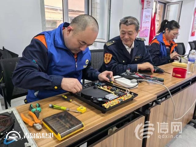 信新相映走進(jìn)唐山路社區(qū) 穿馬扎志愿者手把手給新成員傳授經(jīng)驗(yàn)