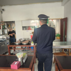 凝心聚力深化餐飲油煙治理 共建潔凈宜居環(huán)境