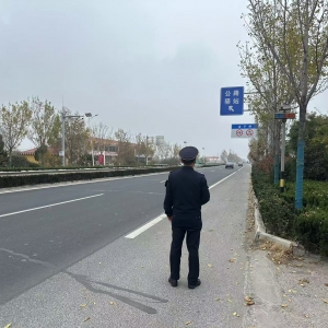 大力推進(jìn)渣土車 不在土得掉渣