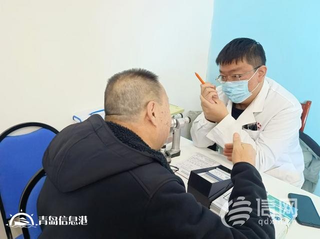 信新相映走進(jìn)小港社區(qū) 冬季安全出行“干貨”送到居民身邊