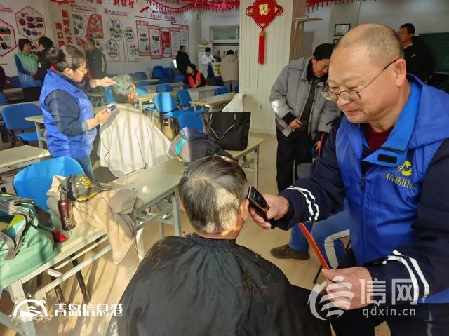 信新相映走進(jìn)海口路社區(qū) 磨刀工具再升級便民效率大提升