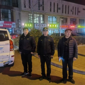 平度市東閣街道執(zhí)法中隊元旦守崗盡責，全力保障市容秩序