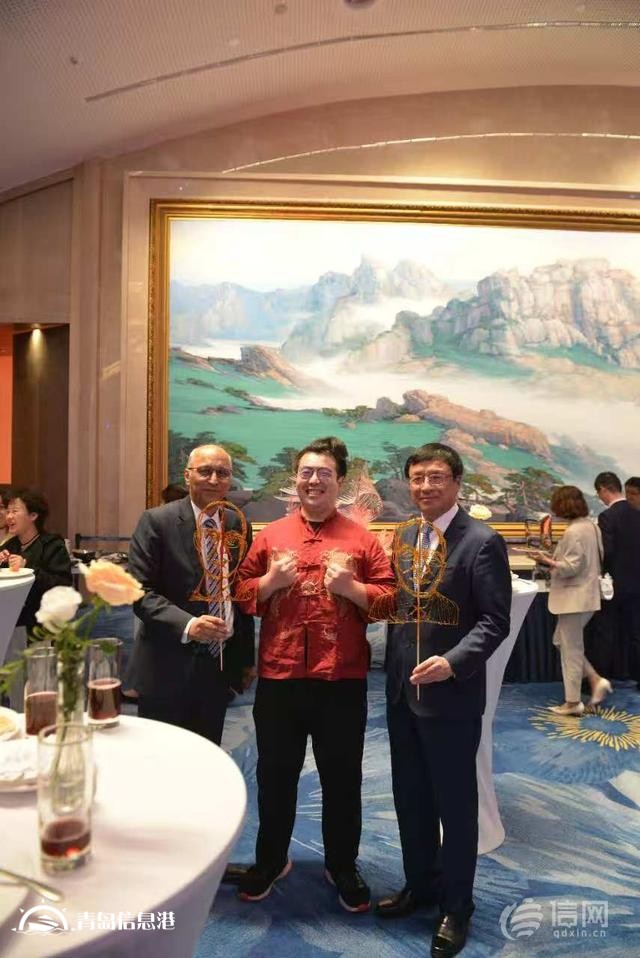以勺為筆以糖為墨 信網(wǎng)探訪(fǎng)指尖上的甜蜜非遺藝術(shù)