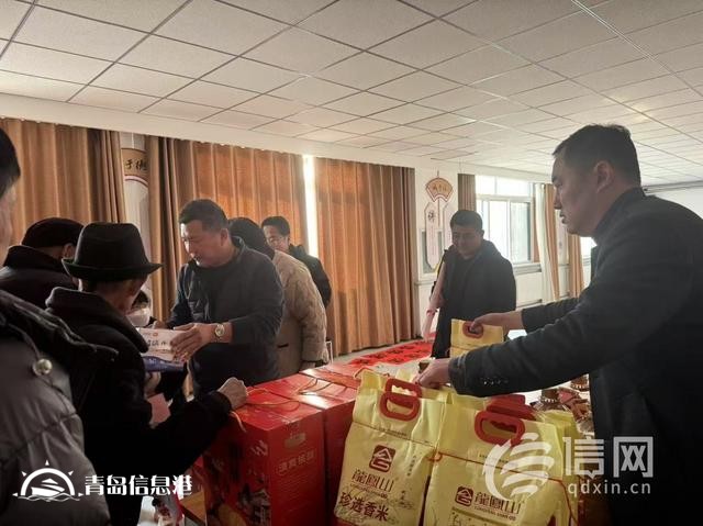新春送暖 情系民心 青島市新聯(lián)會開展鄉(xiāng)村慈善“暖冬行動”