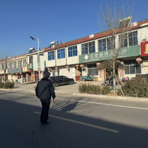 店子執(zhí)法中隊--整治垃圾廣告違規(guī)行為