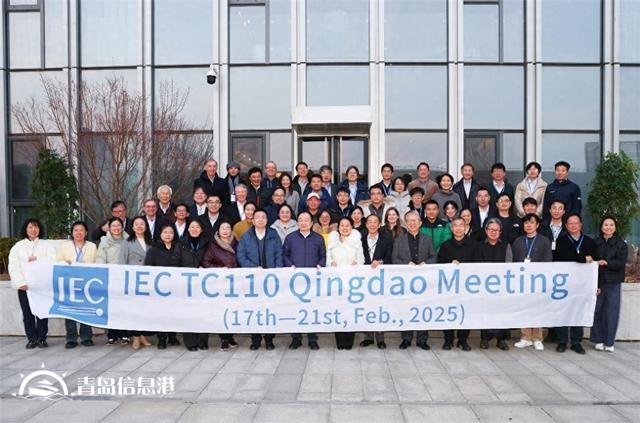 IEC TC110專家：激光電視健康護(hù)眼、綠色節(jié)能，是最理想選擇