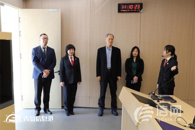 香港城市大學法學院院長一行到青島國際商事法庭參觀調研