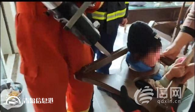 幼童頭部被卡椅背 萊西消防破拆脫險
